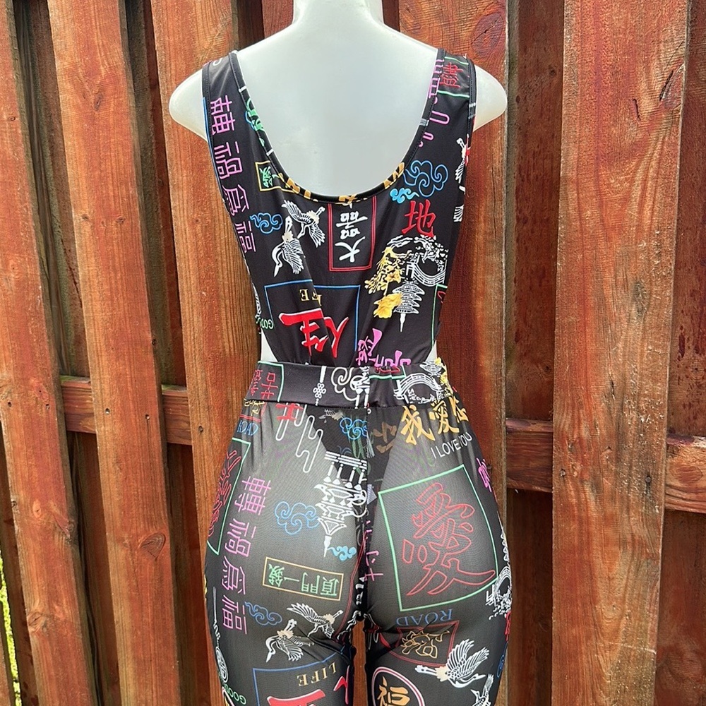 Black Graphic Mesh Women's 2Piece Set Size S - Picture 10 of 16